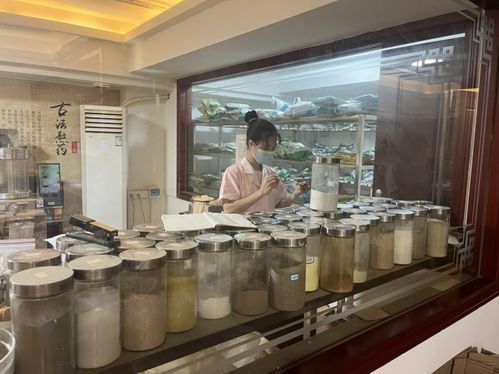 名医荟聚，在和颐堂中医馆全方位调养您的健康